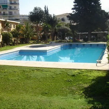 San Carlos Apartment *